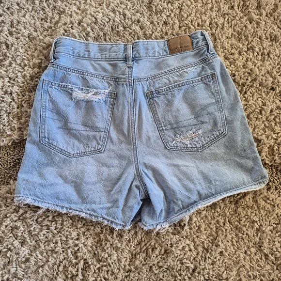 American Eagle Outfitters Jeans Shorts Womens Size 2 Distressed Light Wash - Picture 2 of 5